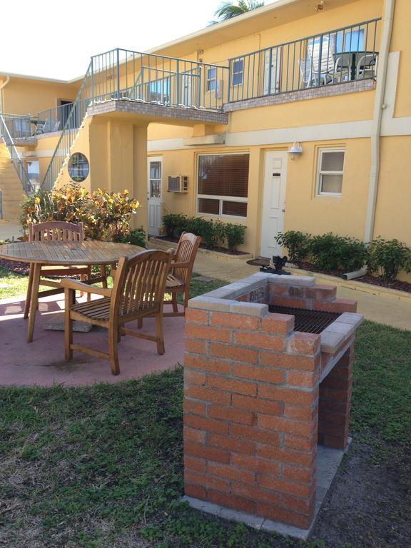Ebb Tide Resort Pompano Beach Exterior photo