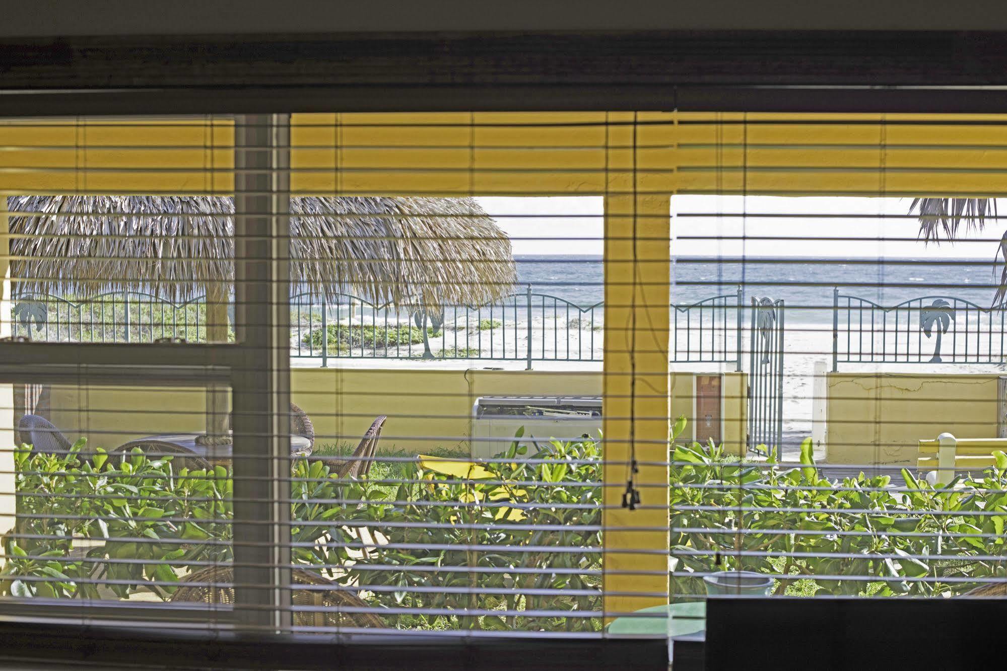 Ebb Tide Resort Pompano Beach Exterior photo